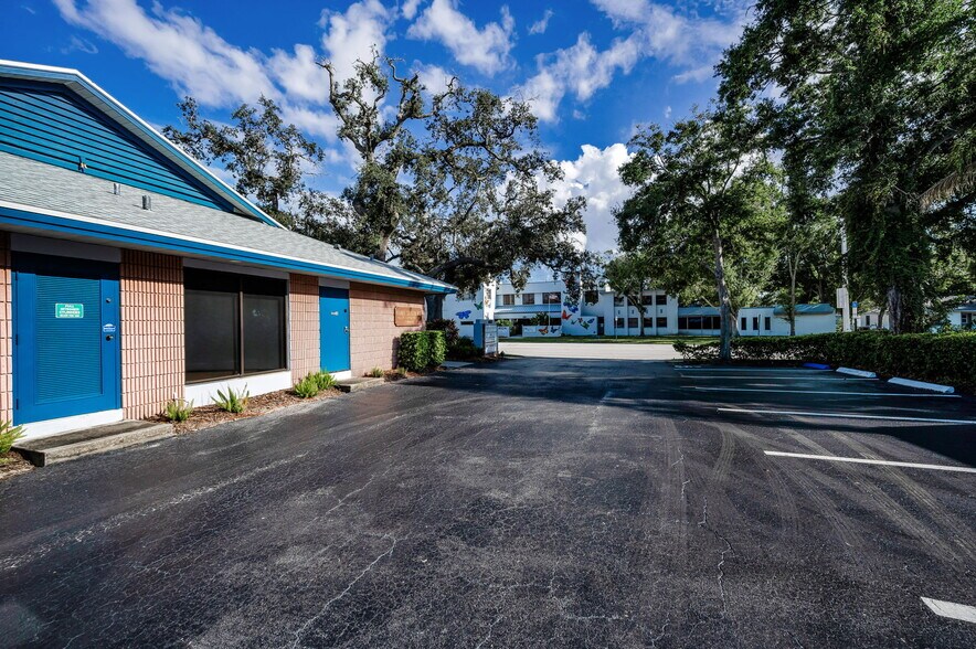 More Photos Of 4021 Central Ave, Saint Petersburg Medical For Lease