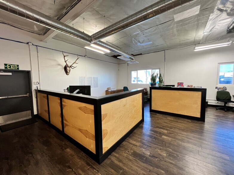 More Photos Of 1024-1026 E Arlee Pl, Anaheim Warehouse For Sale