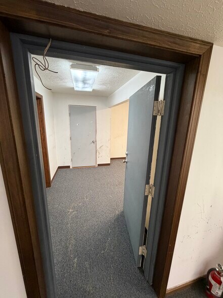 More Photos Of 4935 S Prospect St, Ravenna Freestanding For Lease