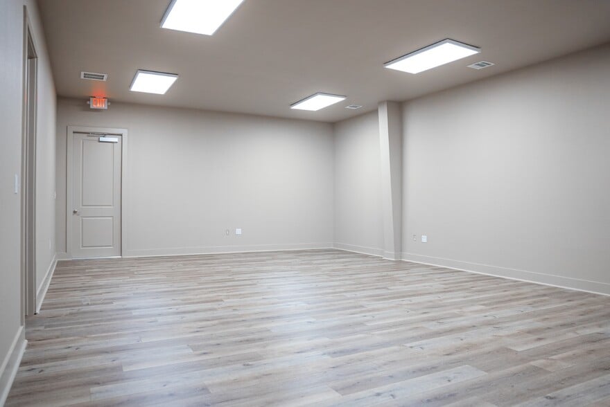 More Photos Of 4230 S Major Dr, Beaumont Warehouse For Lease