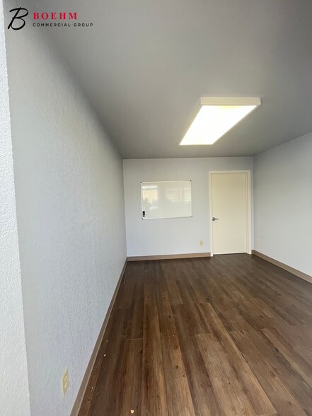 More Photos Of 141 Industrial Dr, Boerne Warehouse For Lease