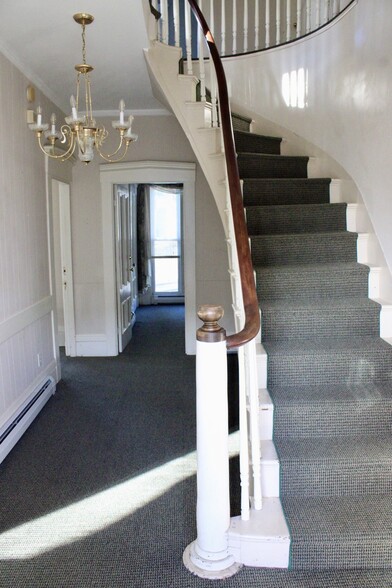 More Photos Of 170 Lowell St, Manchester Office For Lease