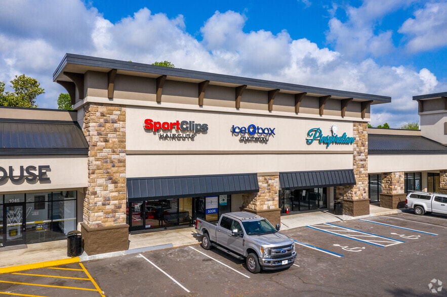 More Photos Of 1121 Alafaya Trl, Oviedo Unknown For Lease