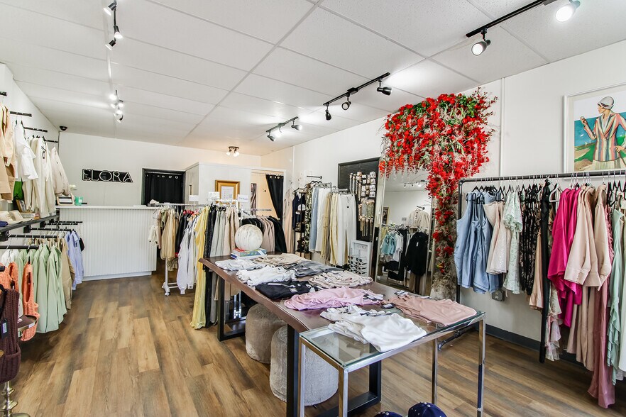 More Photos Of 225 S Knoblock St, Stillwater Storefront For Sale