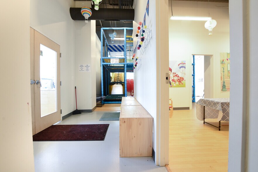 More Photos Of 2800 W North Ave, Chicago Apartments For Sale