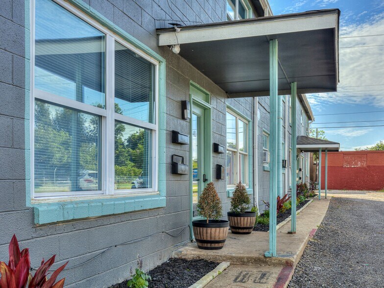 More Photos Of 506 SW 24th St, Oklahoma City Apartments For Sale