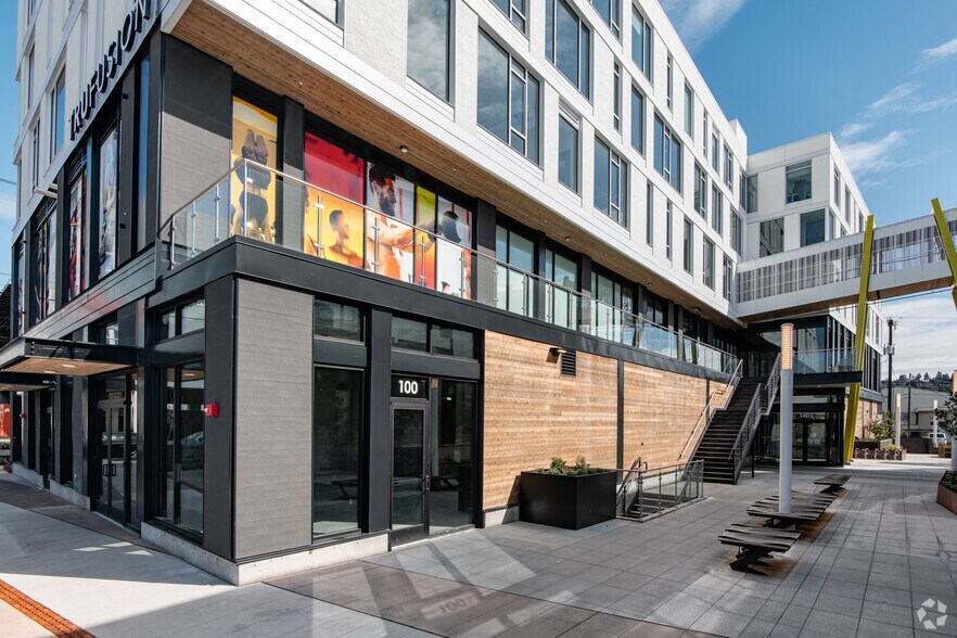 More Photos Of 1400 NW 45th St, Seattle General Retail For Sale