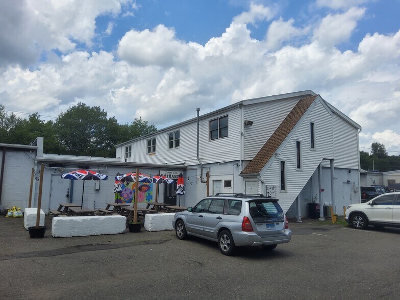 More Photos Of 382 Wolcott Rd, Wolcott Office For Lease