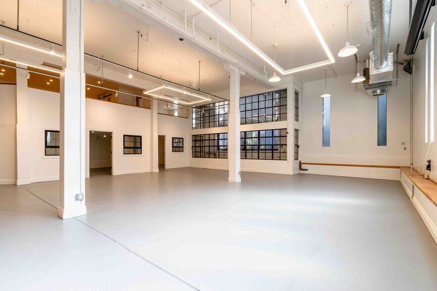 More Photos Of 865 Florida St, San Francisco Light Manufacturing For Lease