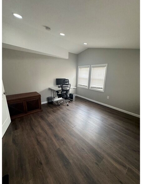 More Photos Of 184 Livingston Ave, New Brunswick Medical For Lease