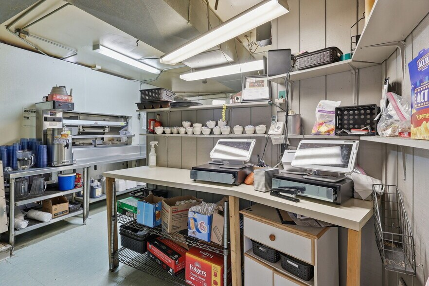 More Photos Of 228 N Jefferson St, Hastings Restaurant For Sale