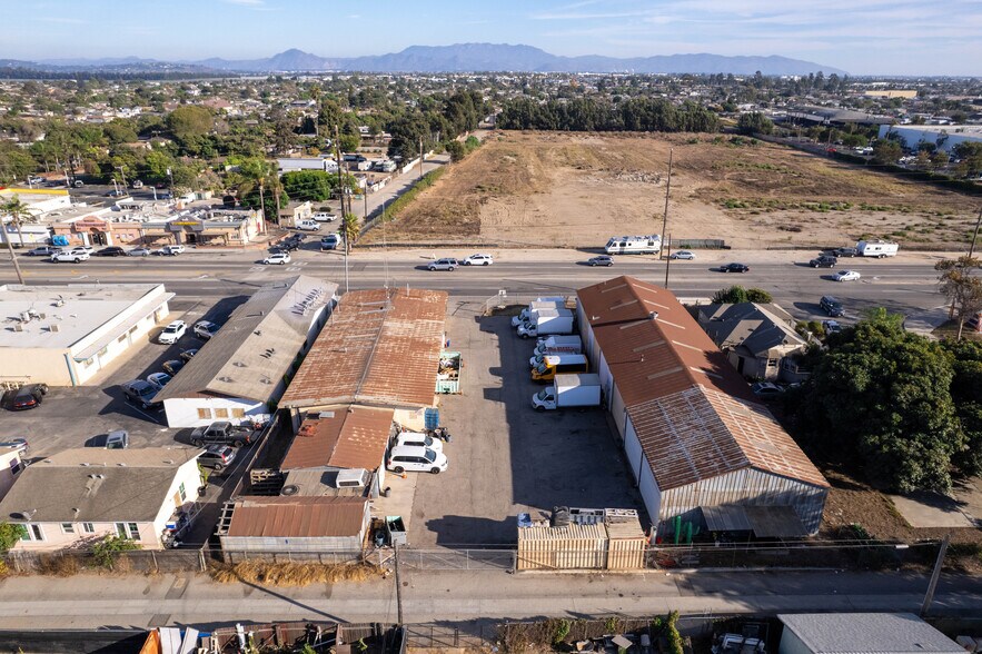 More Photos Of 2715 E Vineyard Ave, Oxnard Warehouse For Lease