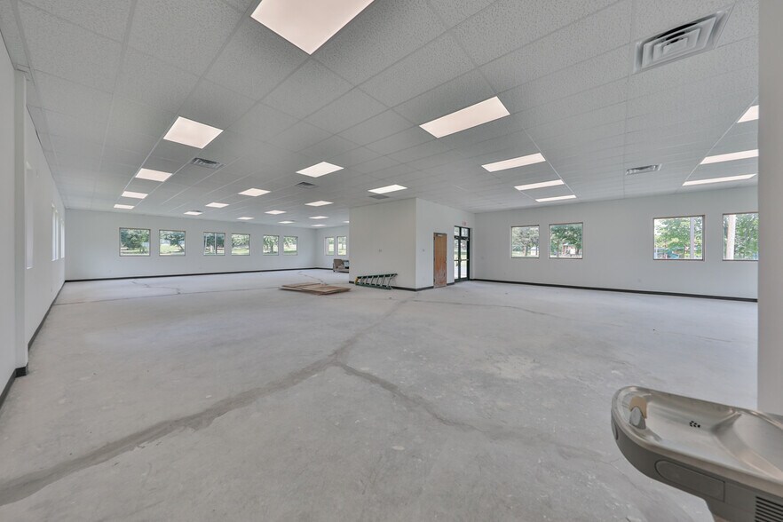 More Photos Of 4350 Independence Dr, Schnecksville Medical For Lease
