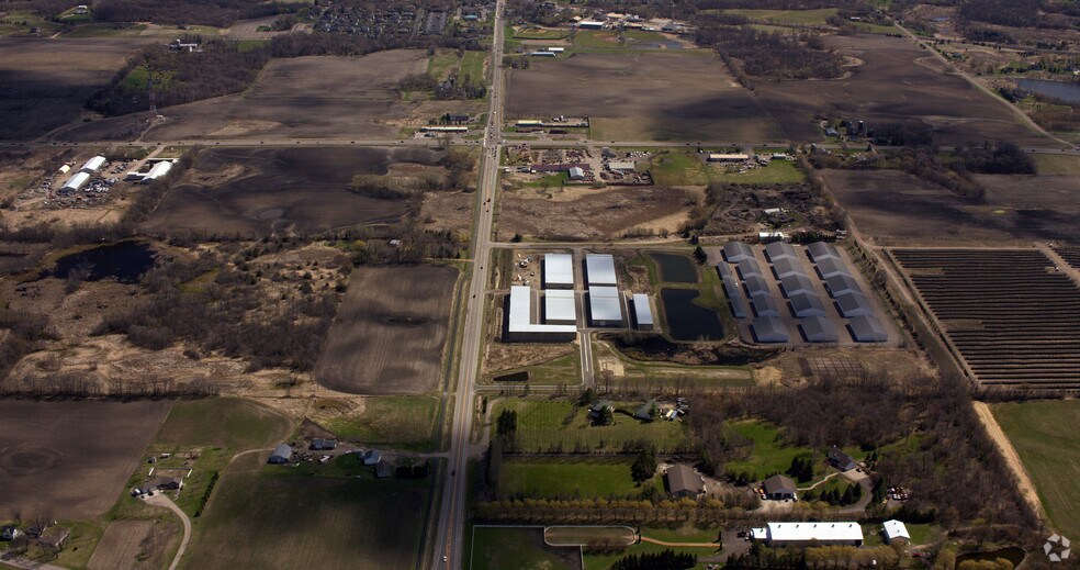 More Photos Of 6605 County Road 19, Loretto Self Storage For Lease