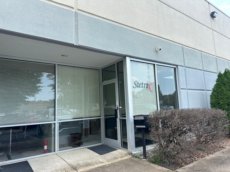 More Photos Of 7531 E Bartlett Corp Cv, Memphis Flex For Lease