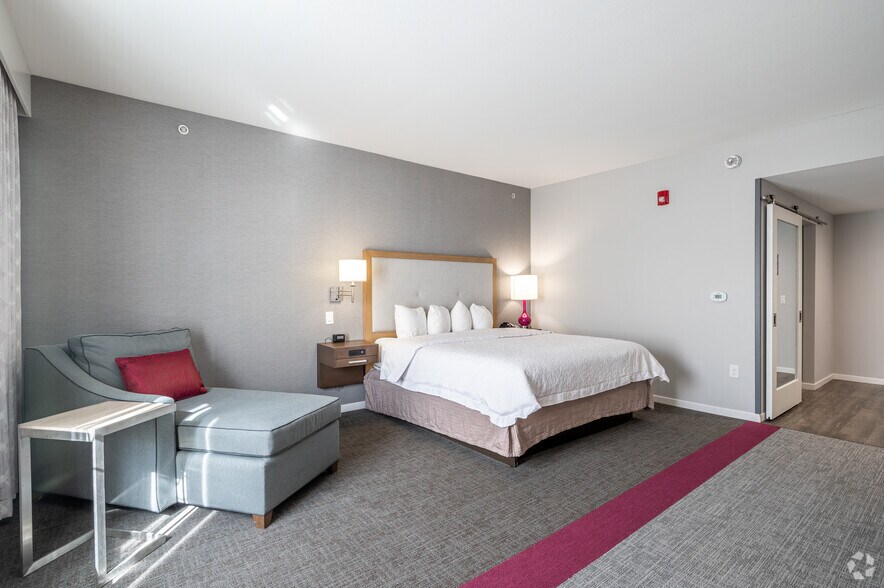 More Photos Of 2250 N Glenville Dr, Richardson Hotel For Sale