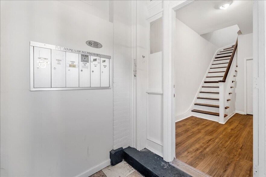 More Photos Of 97 Waverly St, Yonkers Apartments For Sale