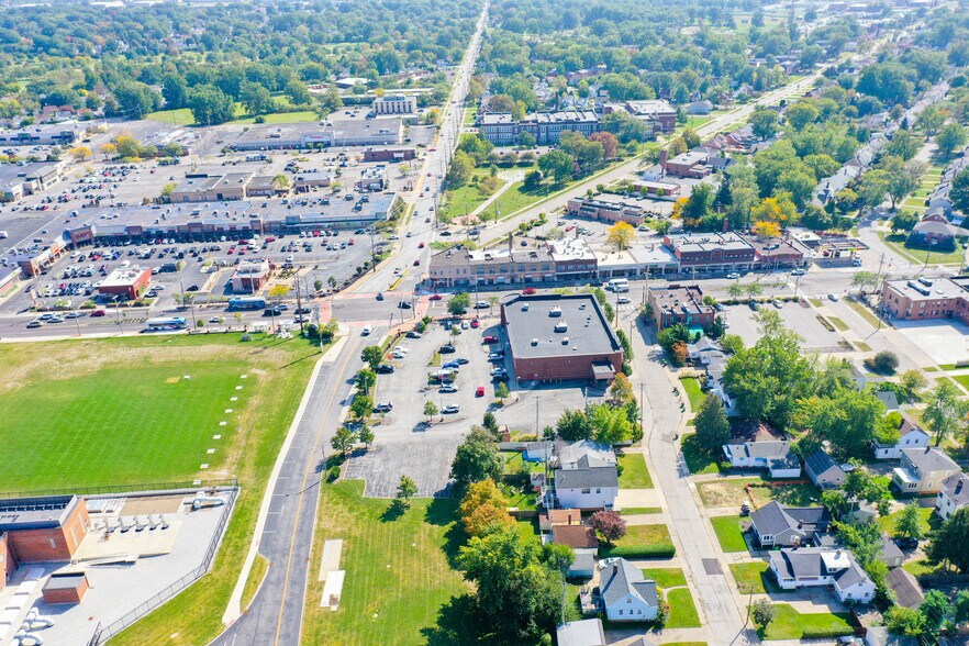More Photos Of 22001 Lake Shore Blvd, Euclid Drugstore For Sale