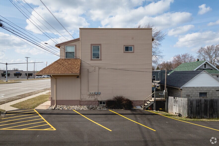 More Photos Of 4301-4307 Woodville Rd, Northwood Storefront Retail Office For Sale