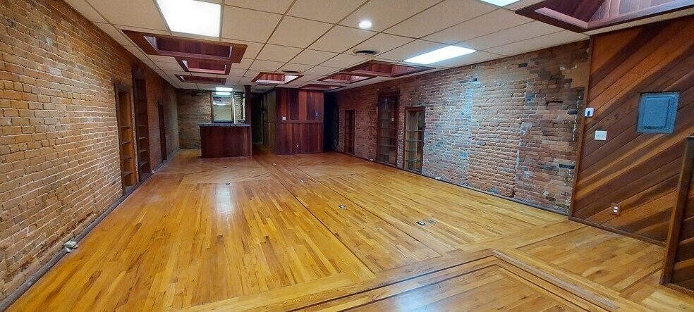 More Photos Of 310-312 1st St, Marysville Office Residential For Lease