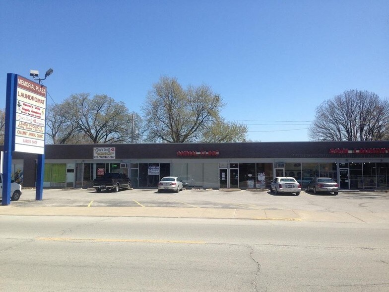 Primary Photo Of 611-625 Wentworth Ave, Calumet City Unknown For Sale