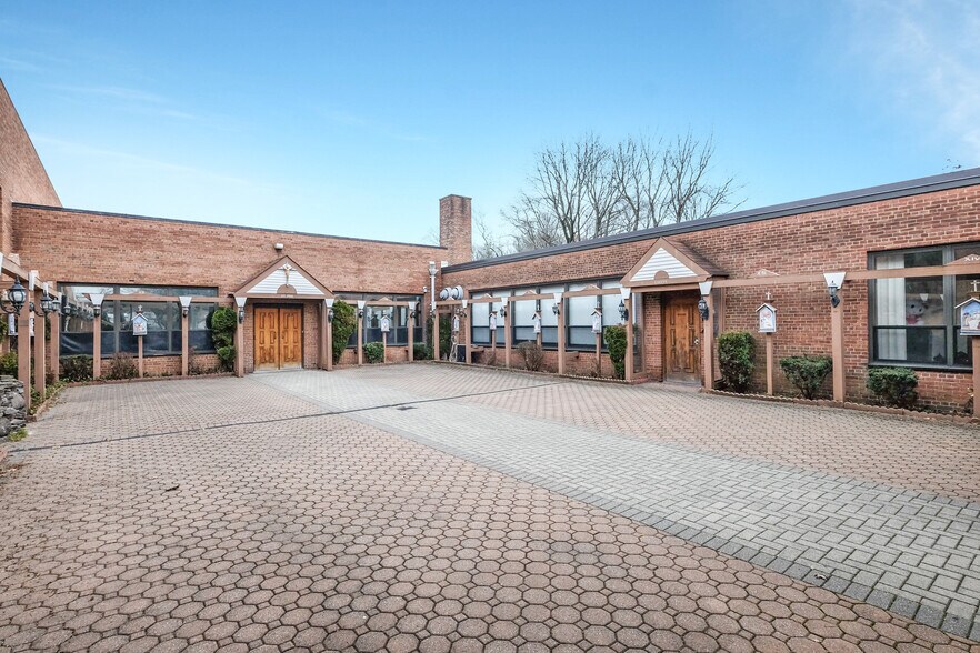 More Photos Of 145 Clinton Ave, Staten Island Religious Facility For Sale