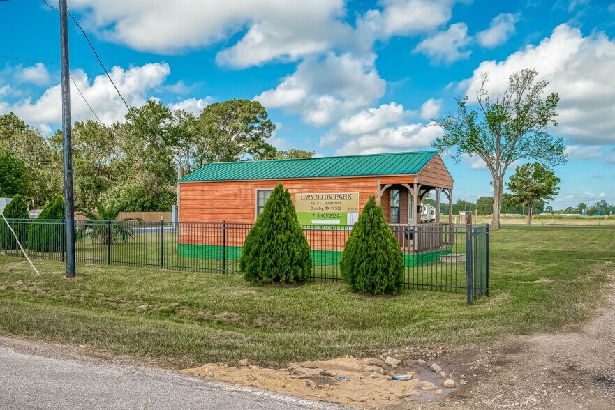 More Photos Of 16181 Lindstrom Rd, Crosby Trailer Camper Park For Sale