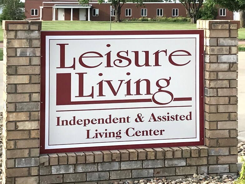 More Photos Of 600 S Hill St, Salem Apartments For Sale