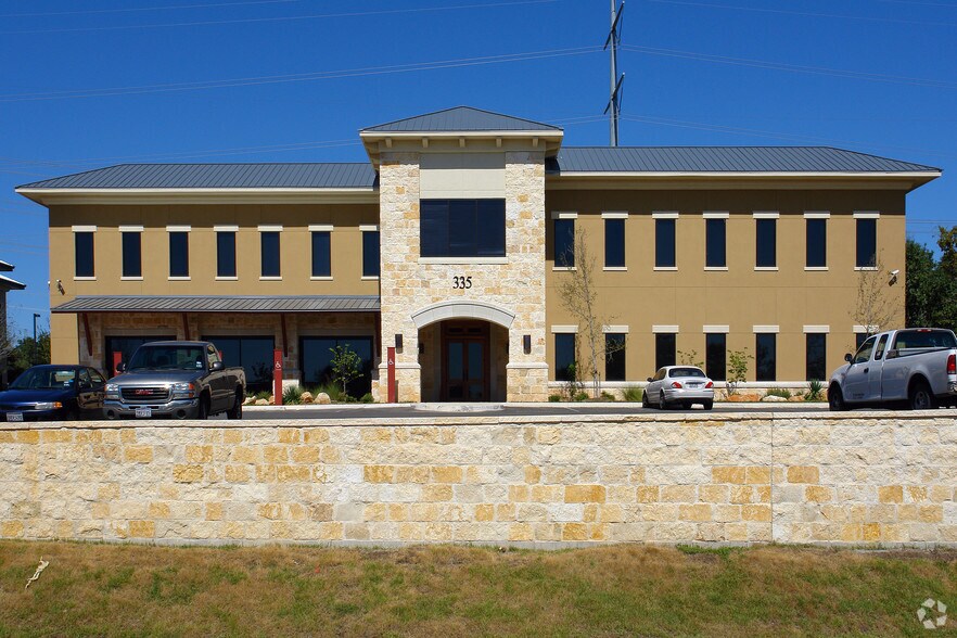 More Photos Of 335 E Sonterra Blvd, San Antonio Medical For Lease