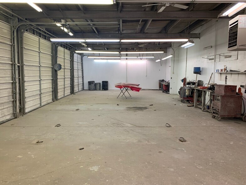 More Photos Of 3403 S 300 W, Salt Lake City Service For Lease