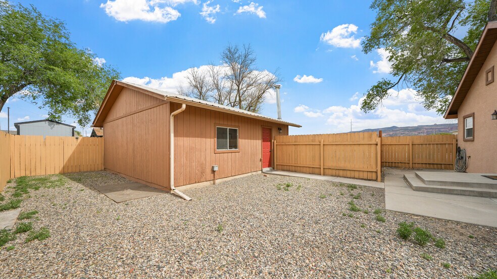 More Photos Of 421 Aspen Ave, Fruita Storefront Retail Residential For Sale