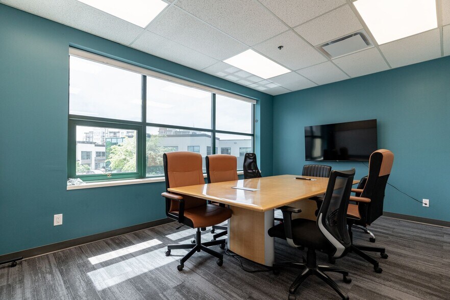 More Photos Of 2071 Kingsway Ave, Port Coquitlam Light Distribution For Lease