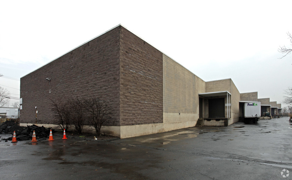 Primary Photo Of 217 Washington Ave, Carlstadt Warehouse For Lease