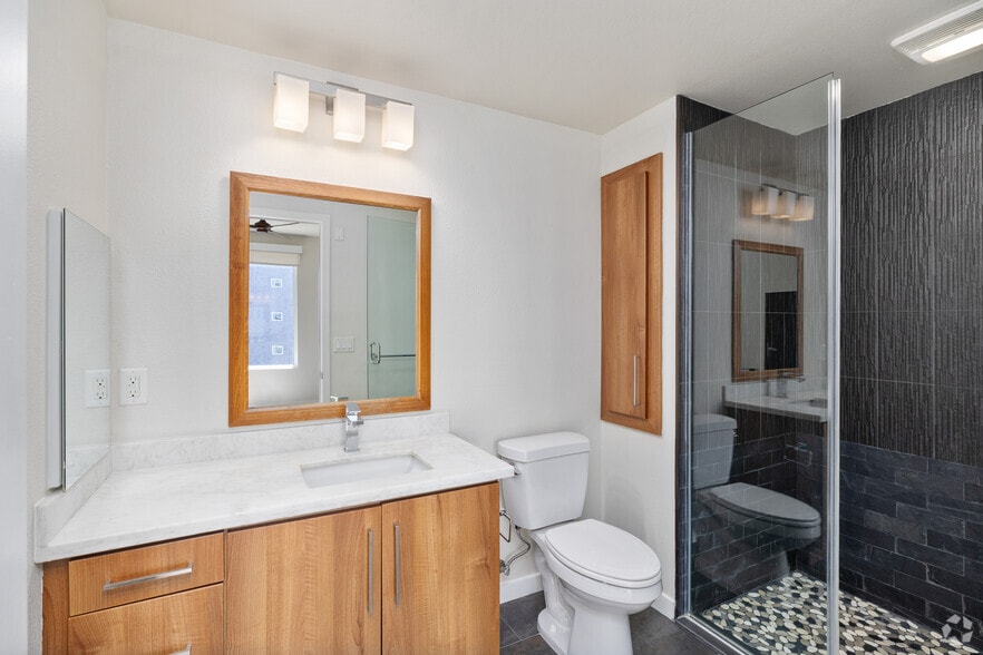 More Photos Of 1980 Kettner Blvd, San Diego Apartments For Lease