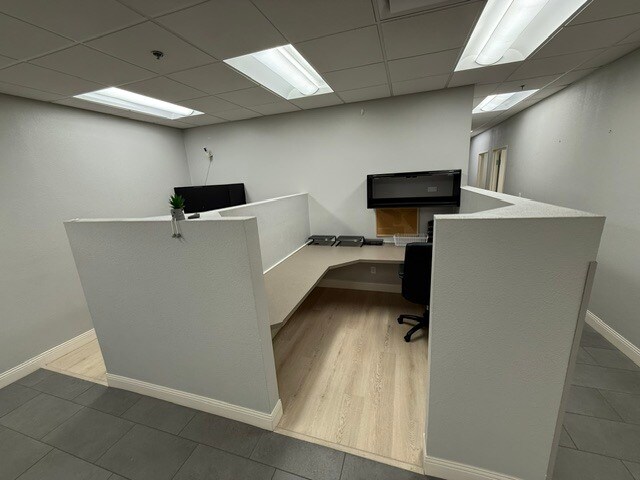 More Photos Of 900 Grier Dr, Las Vegas Office For Lease