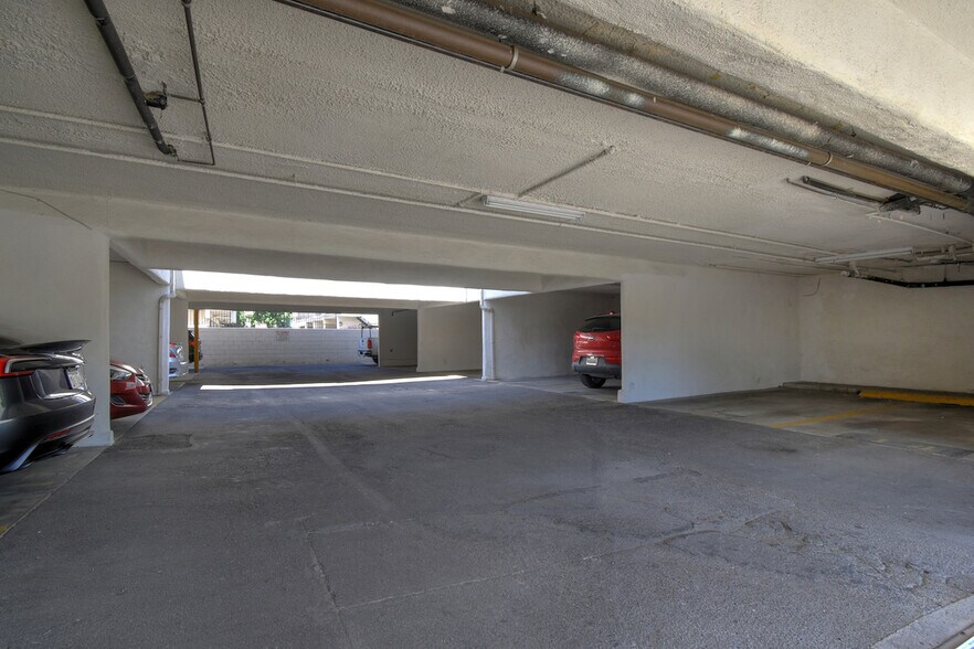 More Photos Of 9301 Darby Ave, Northridge Apartments For Sale