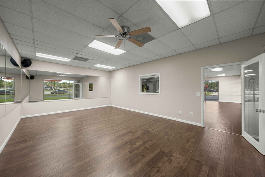 More Photos Of 1020 NE 5th St, Crystal River Unknown For Lease