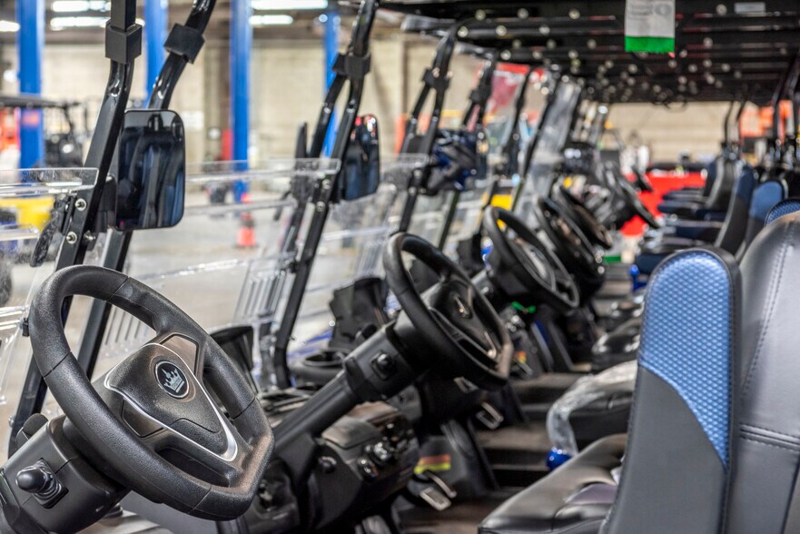 More Photos Of 10232-10234 Glenoaks Blvd, Pacoima Warehouse For Sale