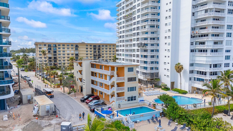 More Photos Of 3401 NE 10th St, Pompano Beach Hotel For Sale