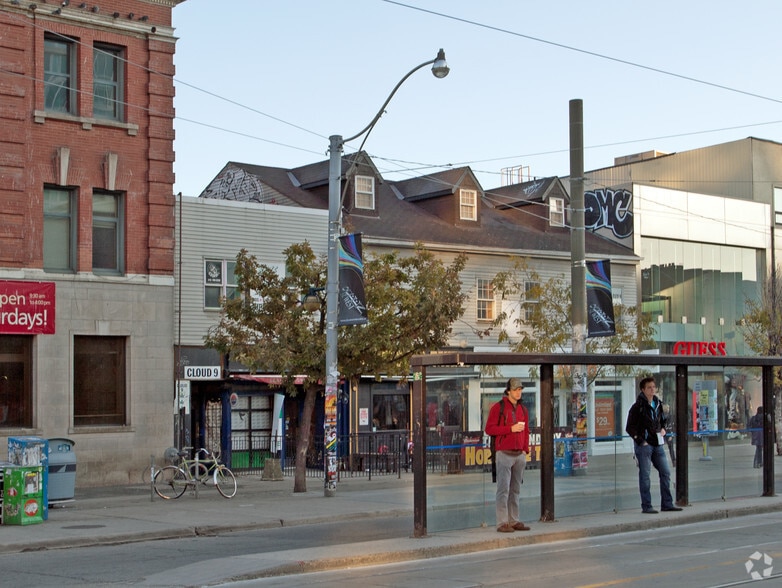 More Photos Of 368-372 Queen St W, Toronto Storefront For Lease