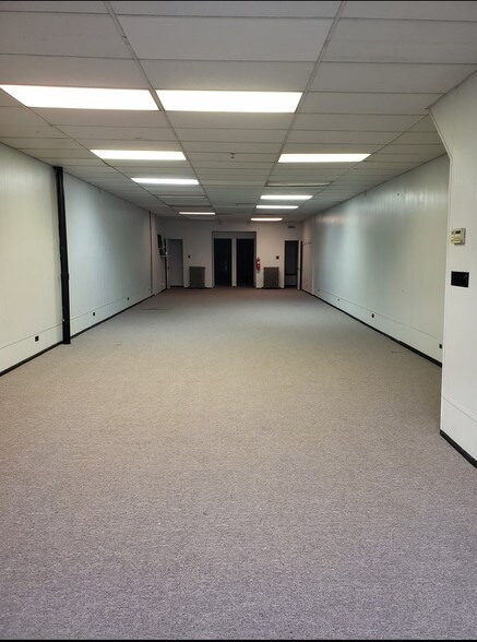 More Photos Of 133 E High St, Pottstown Storefront Retail Residential For Lease