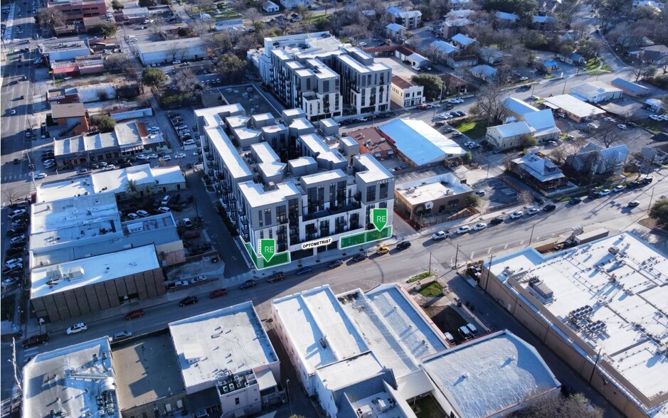 More Photos Of 141 W Hopkins St, San Marcos Storefront For Lease