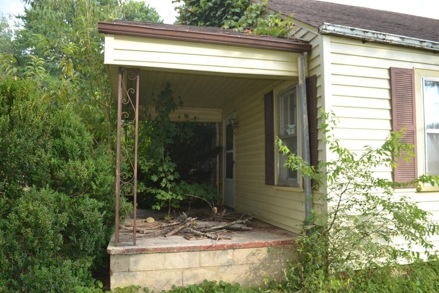 More Photos Of 1344 US 127 Byp, Pikeville Flex For Sale