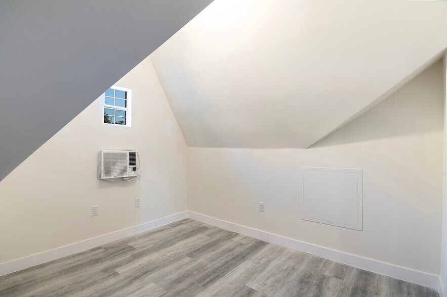 More Photos Of 1732 N Wilton Pl, Los Angeles Apartments For Sale