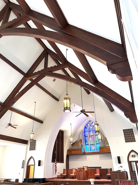 More Photos Of 1900 Oak Park Ave, Berwyn Religious Facility For Sale