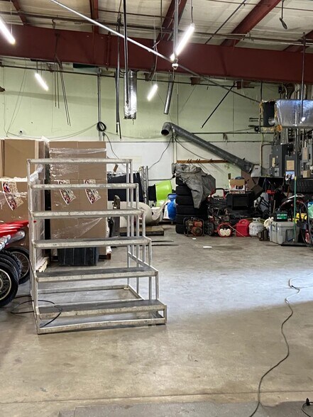 More Photos Of 1816 57th St, Sarasota Warehouse For Sale