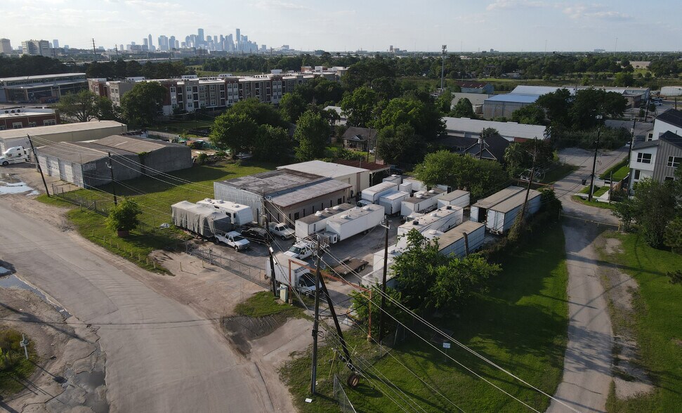Primary Photo Of 3191 Produce Row, Houston Warehouse For Lease