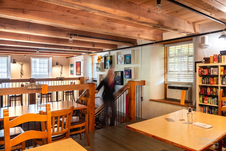 More Photos Of 495 Colchester Ave, Burlington General Retail For Sale