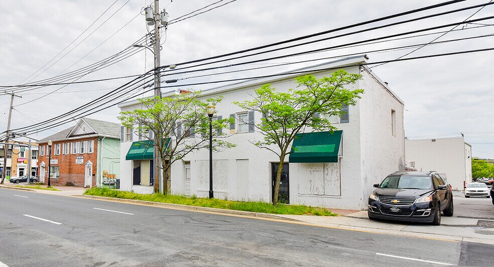 More Photos Of 100-102 S Washington Blvd, Laurel Freestanding For Sale