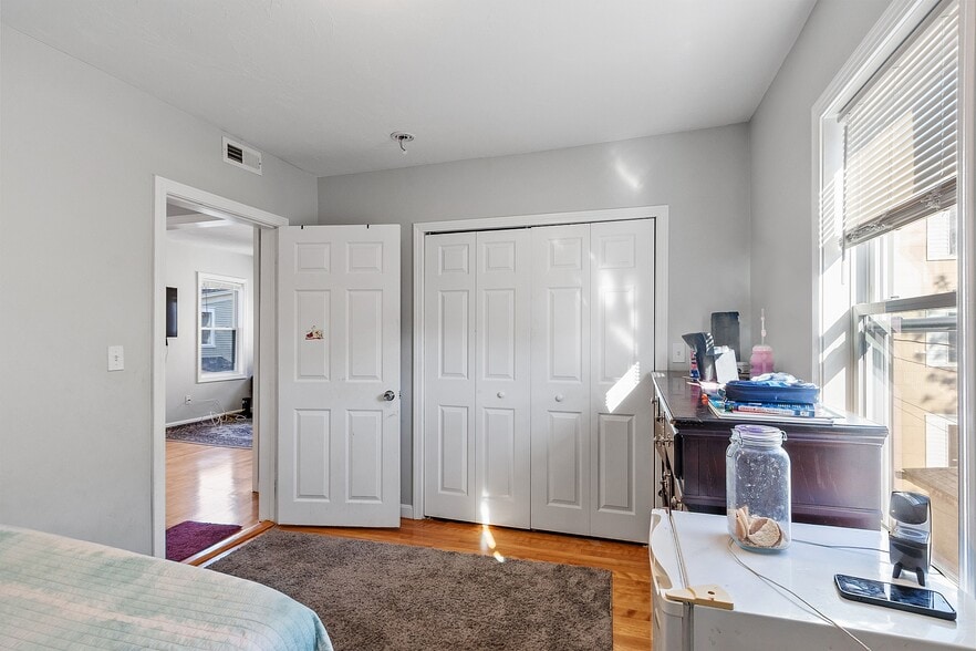 More Photos Of 36-38 Houghton St, Worcester Apartments For Sale